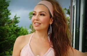 Thalía lanza sencillo “Me oyen, me escuchan”