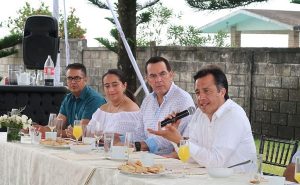 Cuitláhuac García propone festival musical a empresarios de Costa Esmeralda