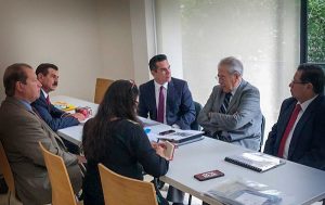 Se reúne Alejandro Moreno carenas con próximo secretario de Salud Federal