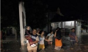 Activa Semar Plan Marina en su fase de auxilio en Álamo, Veracruz por inundaciones