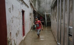 Se atiende la emergencia en Álamo Veracruz junto con el Ejército: Yunes Linares