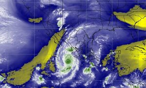Willa se intensificó a huracán categoría 4