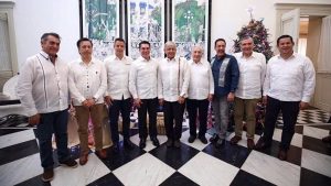 Se reúnen gobernadores con López Obrador en Tabasco