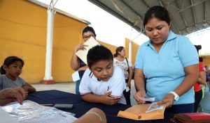 Becas económicas en Yucatán, motivación para seguir adelante en los estudios