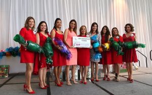 Recibe Gloria Torruco donativo de la Asociación de Damas Hoteleras de Cancún