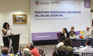 Literatos y autoridades en Yucatán refrendan compromiso a favor de las letras