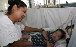 Realizan con éxito cirugía de corazón abierto a una niña en Tabasco