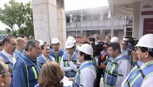 Gobernador de Tabasco, supervisa avance del nuevo hospital del ISSSTE