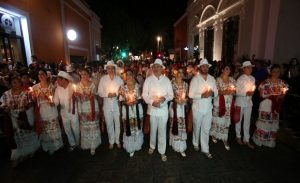 El alcalde Renán Barrera encabeza tradicional y emotivo inicio de festejos por el aniversario de Mérida