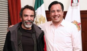 Visita el actor Damián Alcázar a Cuitláhuac García en Palacio de Gobierno en Veracruz