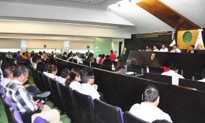 Diputados piden a Katia Meave explique recortes en estancias de Campeche