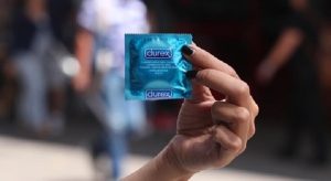 En 10 años, uso de condón reduce a 50% incidencia de enfermedades sexuales en mujeres adolescentes