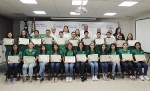 Entregan certificados TOEFL Junior a alumnos del CELE