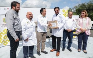 Entrega Cuitláhuac García más de 3 mdp en medicamentos a Hospital Regional de Poza Rica, Veracruz