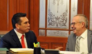 Se reúne Alejandro Moreno Cárdenas con el secretario de Hacienda