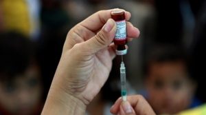Garantizan medicinas suficientes ante posible brote de sarampión en México