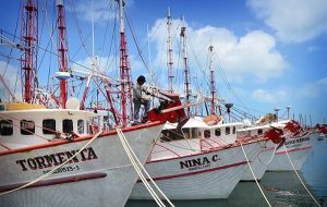 Barcos camaroneros han sido asaltados en costas de Tabasco