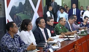 Anuncia Cuitláhuac García seguro contra desastres naturales en Veracruz