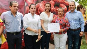Entrega Sedec equipos a microempresarios del ramo embutidos, por 950 mil
