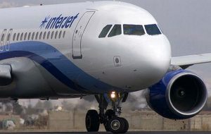 Retrasos en vuelos de Interjet afectan a 2 mil pasajeros