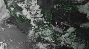 Prevén lluvias muy fuertes en Sinaloa, Jalisco, Colima, Michoacán, Guerrero, Oaxaca y Veracruz
