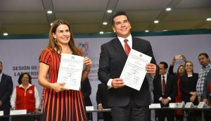 Recibe Alejandro Moreno constancia de mayoría para dirigir el PRI