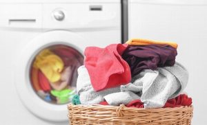 ¿Por qué debes lavar la ropa nueva antes de usarla?