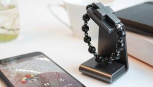 El Vaticano lanza rosario inteligente; se conecta al celular
