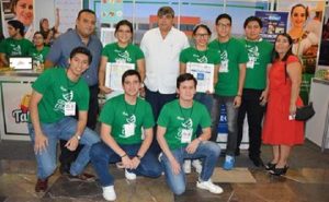 Entrega la UJAT planes de negocios a estudiantes emprendedores