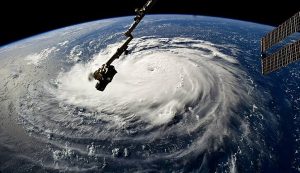 Fuertes huracanes pueden causar sismos en el fondo marino: Expertos