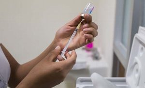 Sin vacunas, inicia temporada de influenza; no hay fecha de entrega