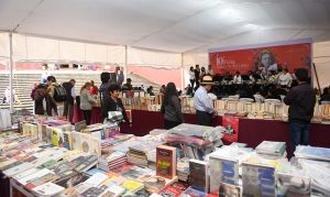 Inicia Feria del Libro en la Plaza Lerdo en Xalapa, Veracruz