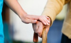 Importante, hacer sentir bien a personas con Alzheimer: Especialista