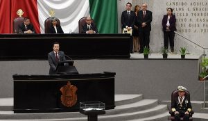 Niega gobernador de Veracruz acarreo de burócratas al informe de AMLO