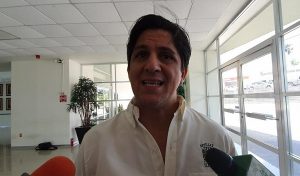 El Doctor José Manuel Piña Gutiérrez y su relevo en la UJAT desayunarán este jueves: Luis Carlos Dupeyron
