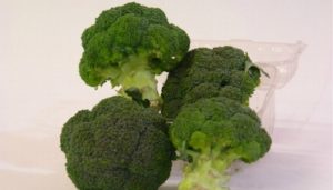 Compuesto natural de brócoli podría ayudar a combatir el hígado graso: Científicos