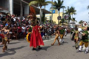 Habrá taxis gratis para quienes «agarren la jarra en el Carnaval de Veracruz»: Comité
