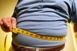 Obesidad eleva riesgo de cáncer de próstata, revela estudio