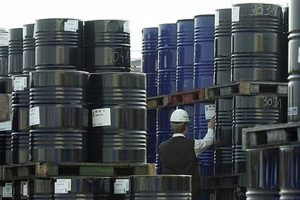 Mezcla mexicana se desploma a 14.54 dólares por barril