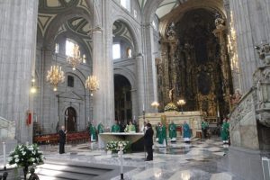 Iglesia católica en Veracruz transmitirá misa por internet