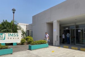 Instalan módulo para atender casos graves de Covid-19 en IMSS de Poza Rica, Veracruz