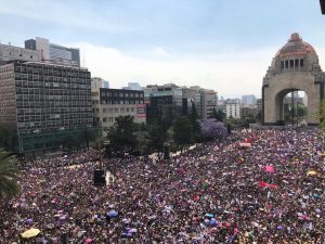 Asisten más de 80 mil mujeres a la marcha #8M en la #CDMX