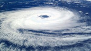 Cuatro grandes huracanes y 16 tormentas se avecinan en el Altantico: Científicos