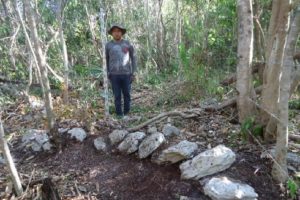 Arqueólogos del INAH hallan aldea maya en Mahahual, Quintana Roo