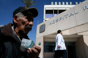 ¿Cómo solicitar un préstamo personal en el IMSS si eres pensionado?