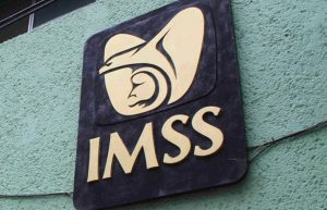 Fallece enfermera del IMSS por Covid-19, primera víctima del brote intrahospitalario en hospital de Cancún