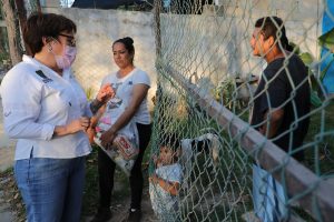 Llegan apoyos alimentarios a la casa de las familias de In House y Las Torres en Solidaridad: Laura Beristain