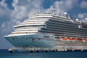 Ofrece la naviera Carnival utilizar sus cruceros como hospitales temporales en Cozumel