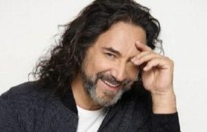 Marco Antonio Solís ofrece serenata virtual a mamás de todo el mundo