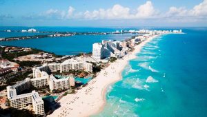 Se preparan hoteles de Cancún para reactivar operaciones el próximo 1 de junio: Roberto Cintrón Gómez
